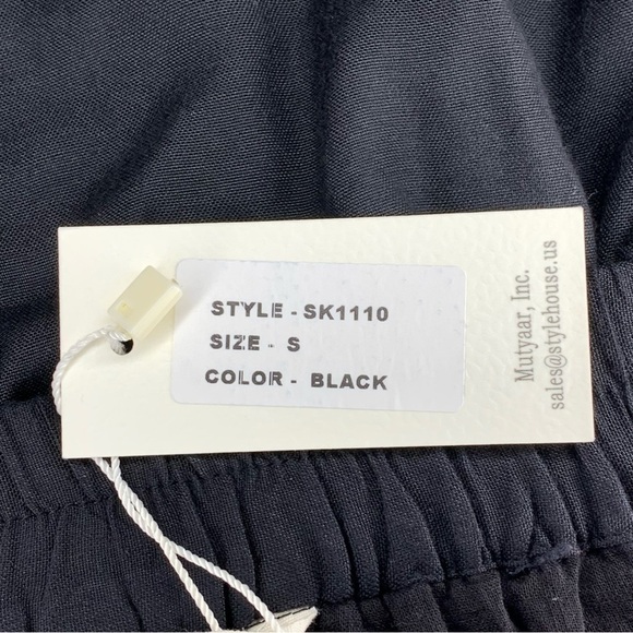 NEW Black Skirt Sim And Sam Cotton Rayon Pleated Elastic Waist Small Classic - Picture 9 of 9